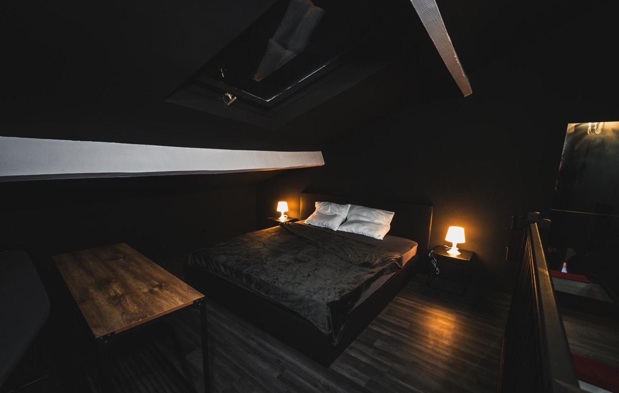 Amour D'Une Nuit, Loveroom Сарсел Екстериор снимка